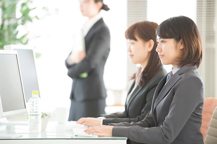 名刺管理はデータ入力代行サービスを活用しよう