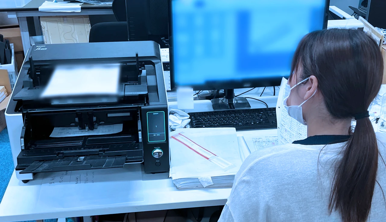 年間400万枚以上のスキャン実績。丁寧、高精度の対応